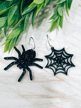 Load image into Gallery viewer, Spider Web Earrings